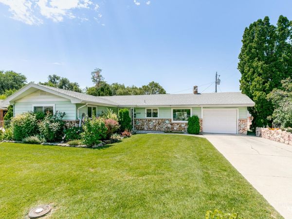 2202 Ellis Ave, Caldwell, ID 83605