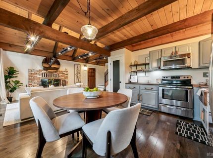 2211 Tahoe Vista Drive, South Lake Tahoe, CA 96150 Photo