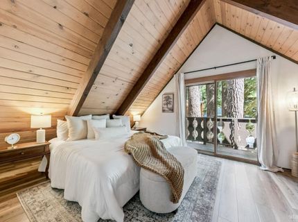 2211 Tahoe Vista Drive, South Lake Tahoe, CA 96150 Photo