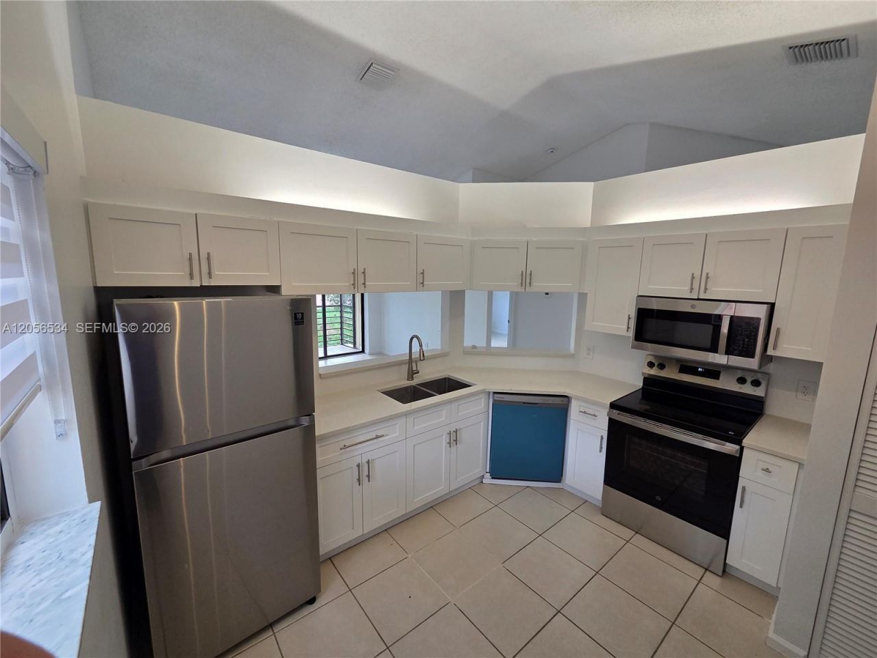 16 Via De Casas Sur, Unit 201, Boynton Beach, FL 33426 Photo