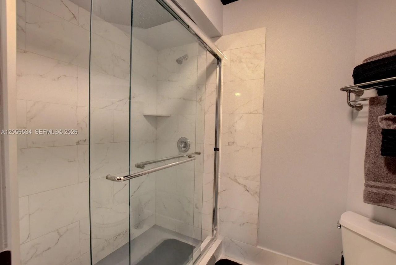 16 Via De Casas Sur , Unit 201, Boynton Beach, FL 33426 Photo