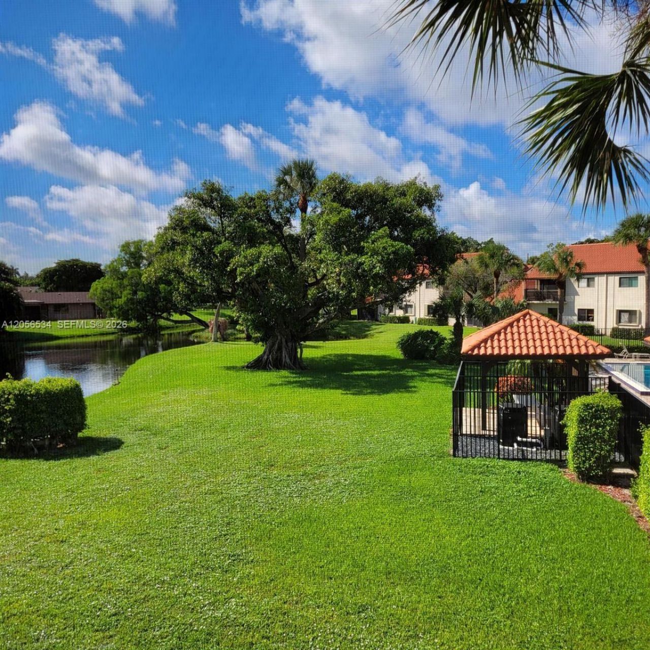 16 Via De Casas Sur, Unit 201, Boynton Beach, FL 33426 Photo
