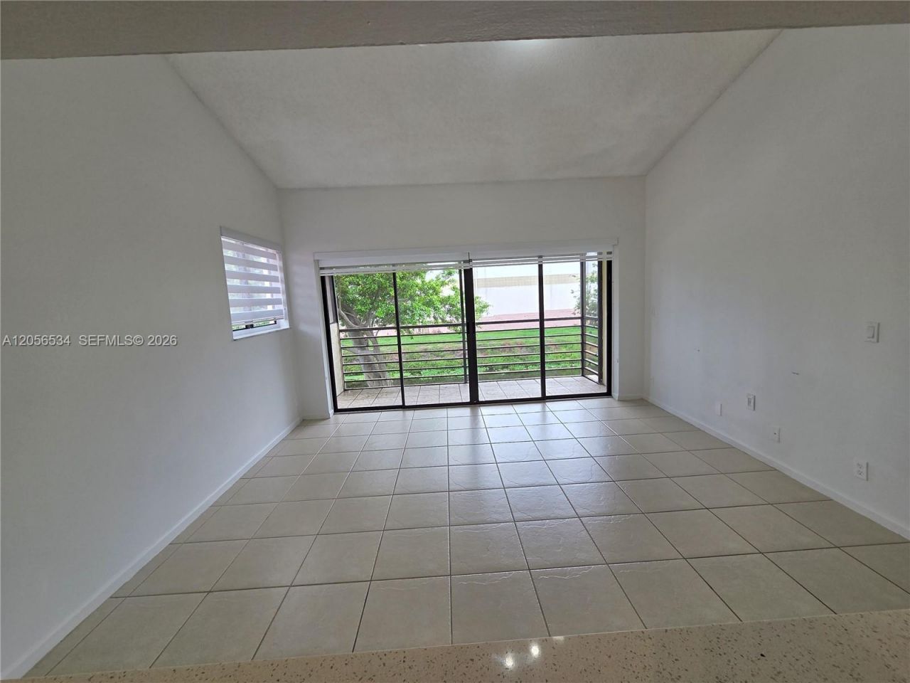 16 Via De Casas Sur, Unit 201, Boynton Beach, FL 33426 Photo