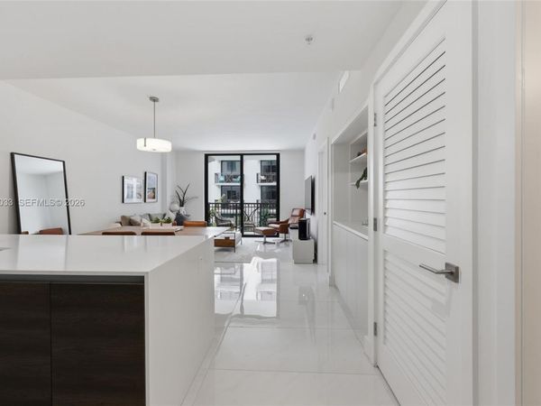 301 Altara Ave , Unit 520, Coral Gables, FL 33146