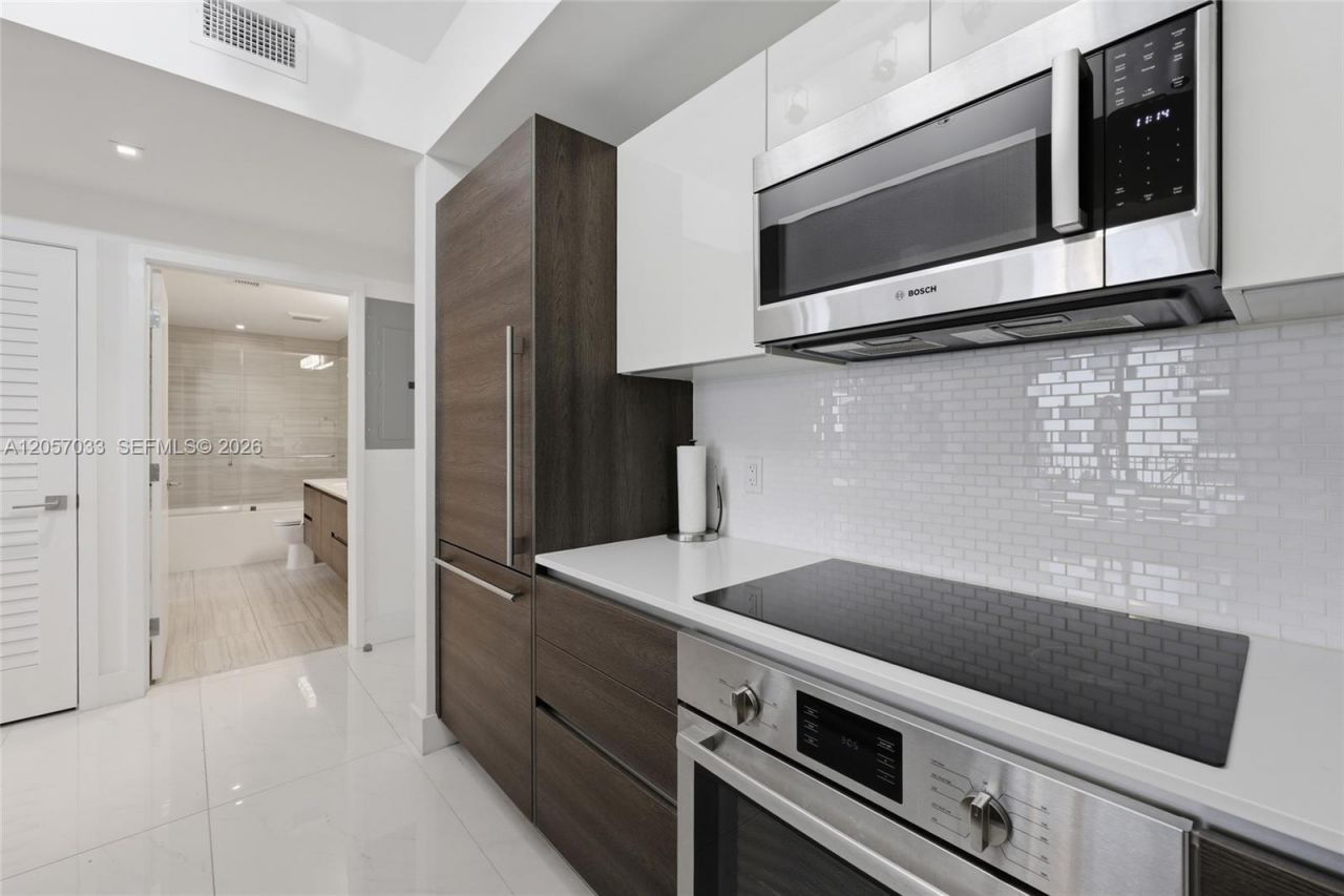 301 Altara Ave , Unit 520, Coral Gables, FL 33146 Photo