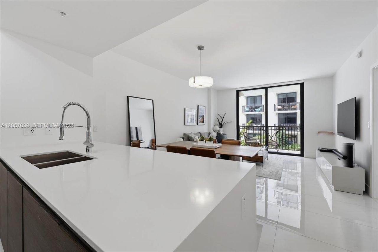301 Altara Ave , Unit 520, Coral Gables, FL 33146 Photo