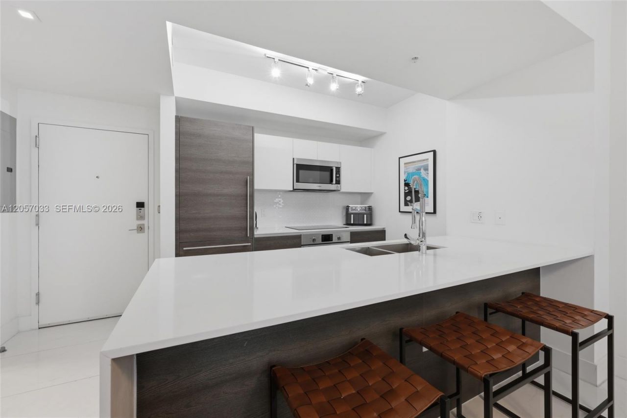 301 Altara Ave , Unit 520, Coral Gables, FL 33146 Photo