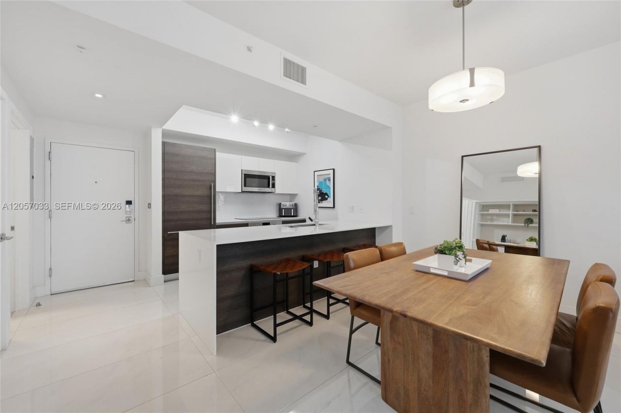 301 Altara Ave , Unit 520, Coral Gables, FL 33146 Photo