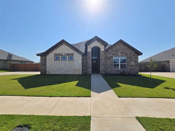 6818 Red Yucca Road, Abilene, TX 79606