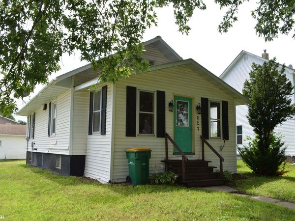 227 E Elmore Street, Manly, IA 50456