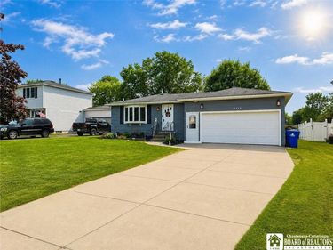 4374 Robin Lane , Hamburg, NY 14075