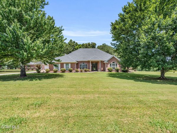 1882 Taylor Thurston Road, Columbus, MS 39701