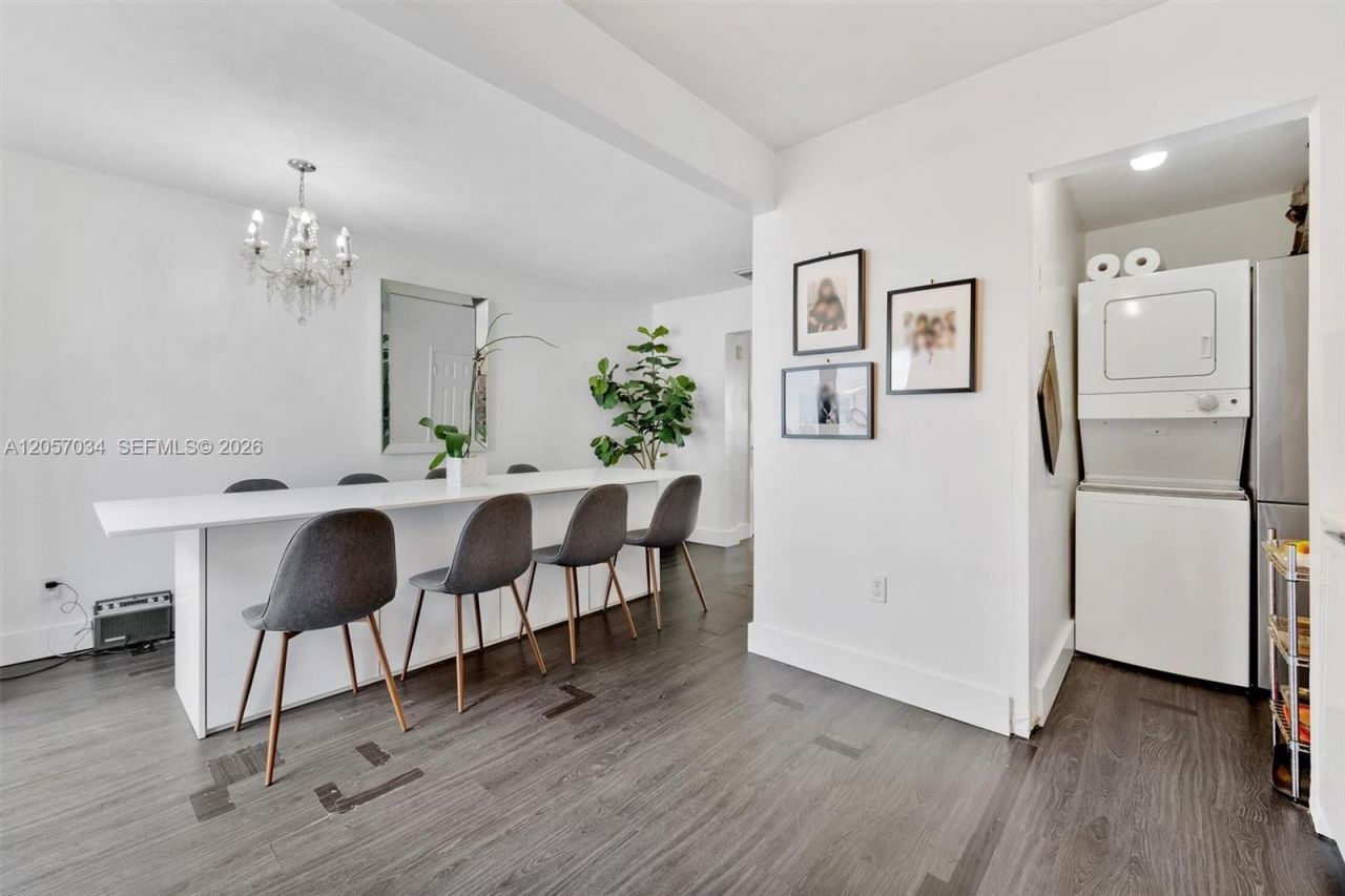 5555 Ludlam Rd , Unit 41, South Miami, FL 33155 Photo