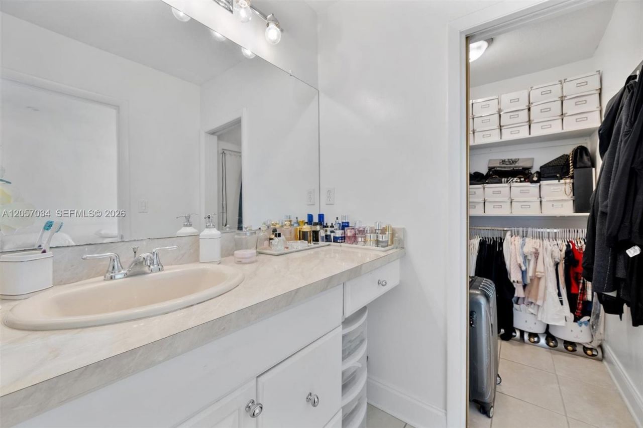 5555 Ludlam Rd , Unit 41, South Miami, FL 33155 Photo