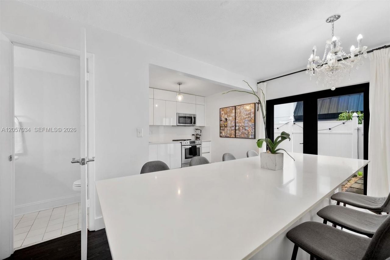 5555 Ludlam Rd , Unit 41, South Miami, FL 33155 Photo