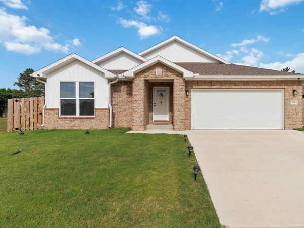 430 Snapdragon Drive, Centerton, AR 72719