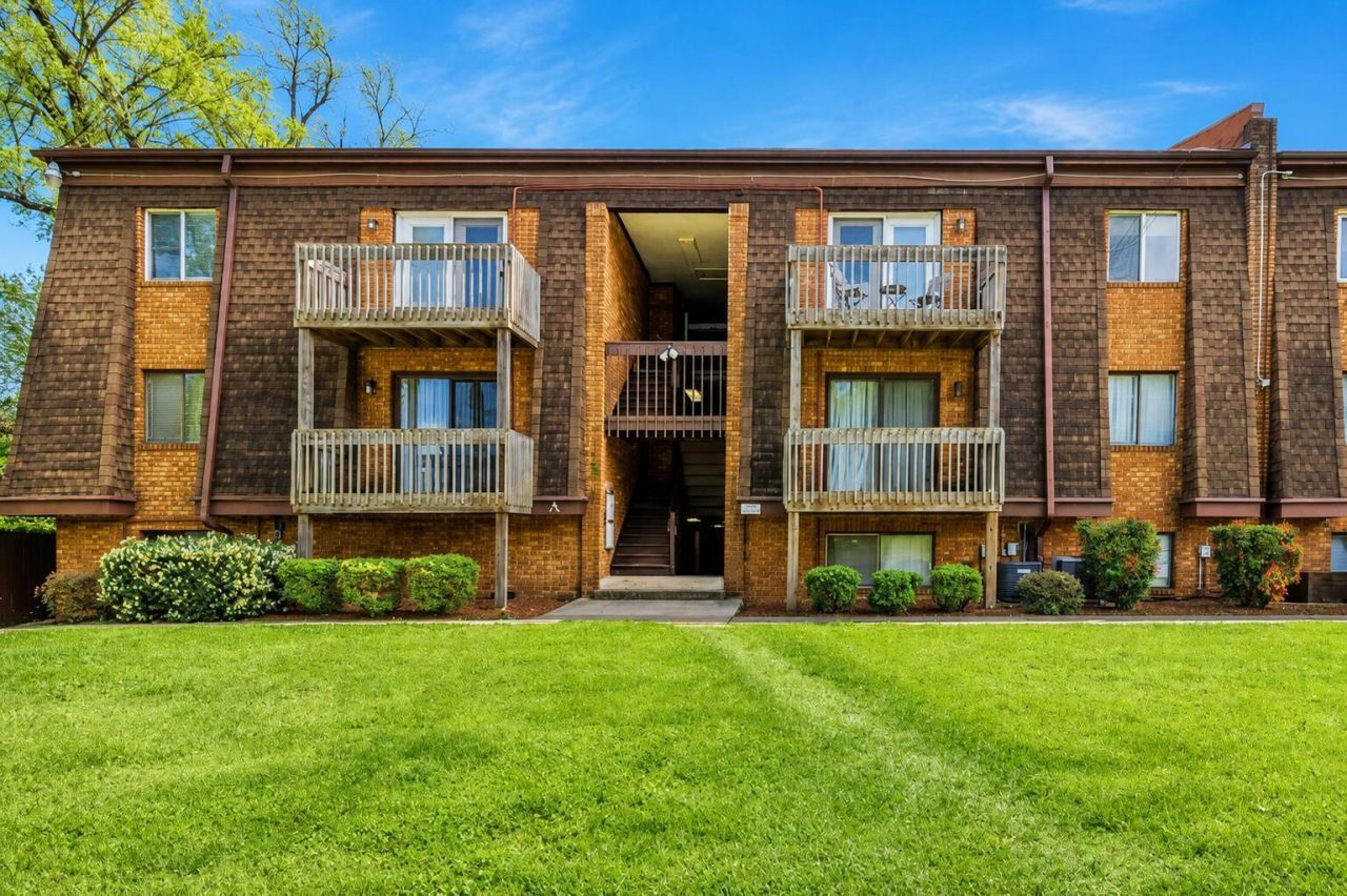 2840 Colonial Ave Sw, Unit A14, Roanoke, VA 24015 Main Photo