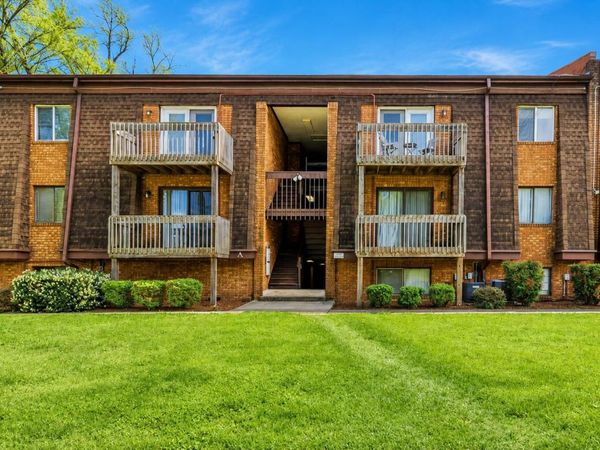 2840 Colonial AVE SW, Unit A14, Roanoke, VA 24015