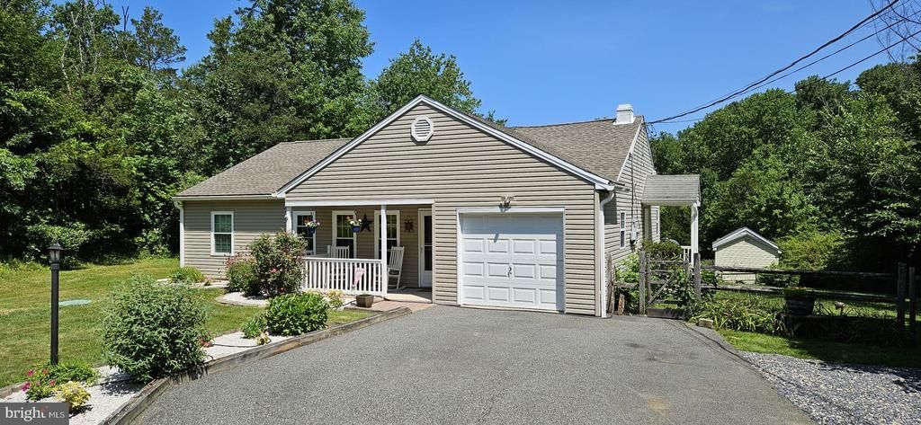 233 SNYDER ROAD , POTTSTOWN, PA 19464