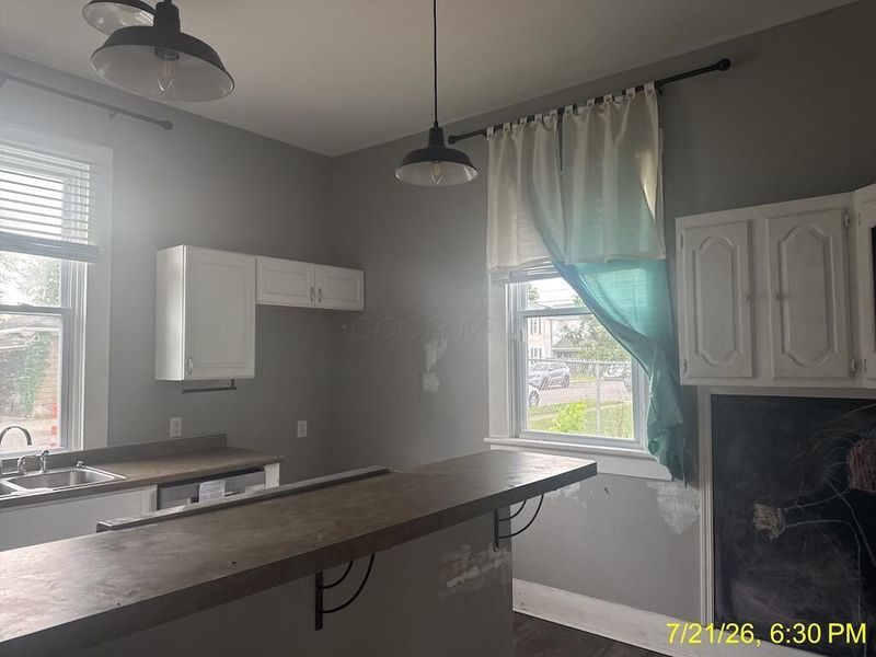 121 W Center Street, London, OH 43140 Photo 9