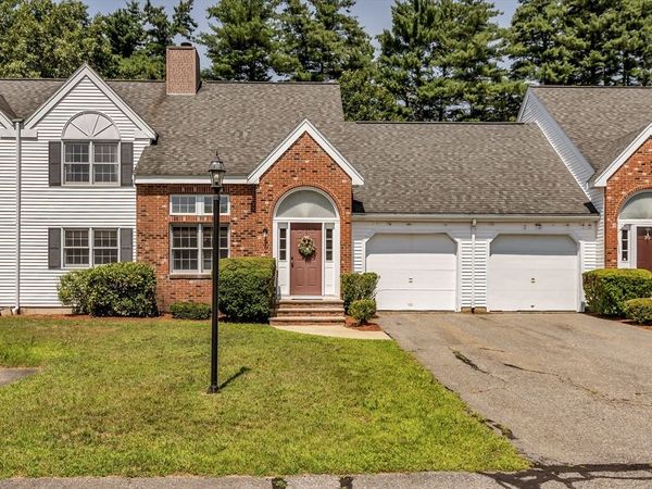 11 Stonebridge Dr, Unit 11, Plaistow, NH 03865
