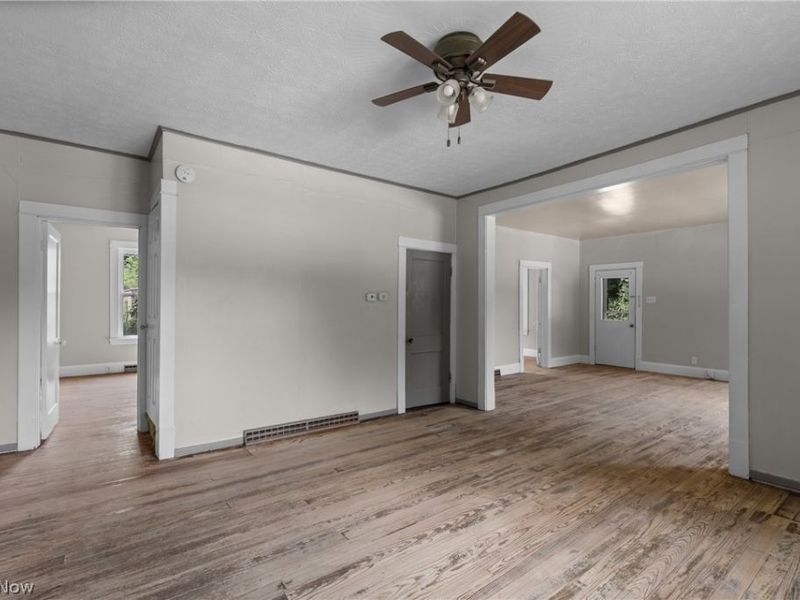 55138 Colerain Pike, Martins Ferry, OH 43935 Photo 12
