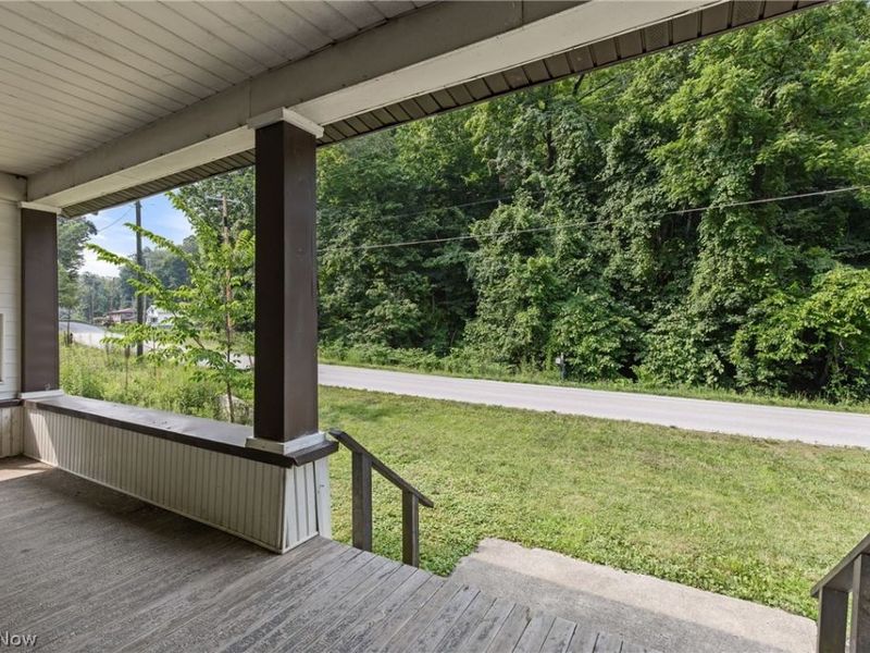 55138 Colerain Pike, Martins Ferry, OH 43935 Photo 5