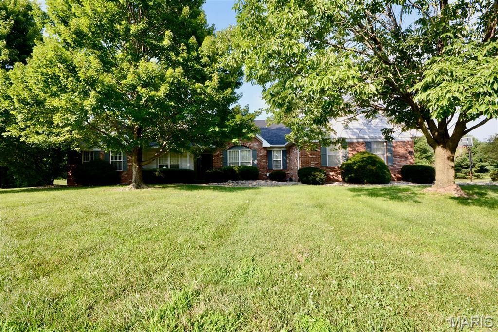 4114 Banbury Place , Swansea, IL 62226 Main Photo