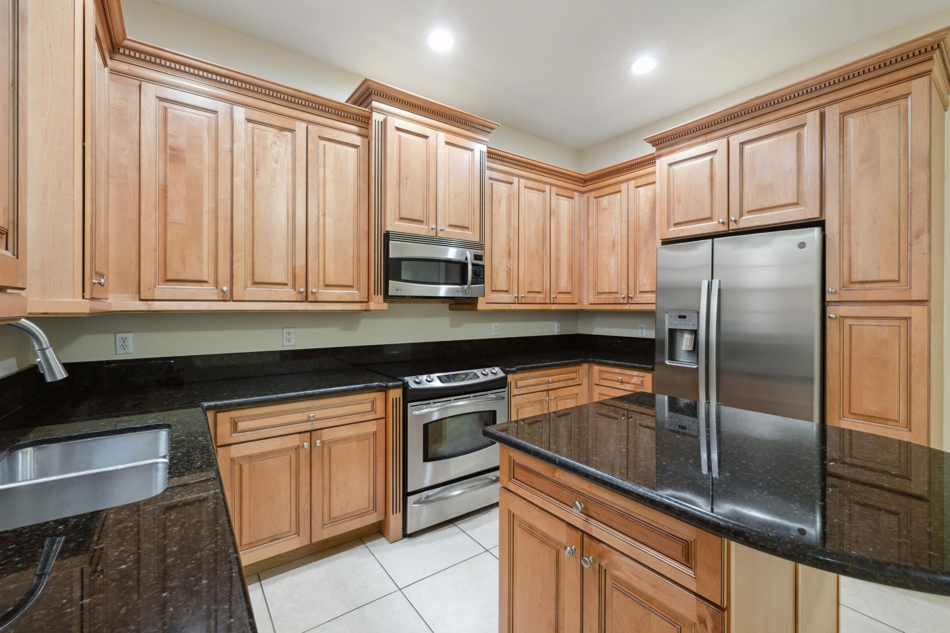 810 NW 83rd Lane, Boca Raton, FL 33487 Photo