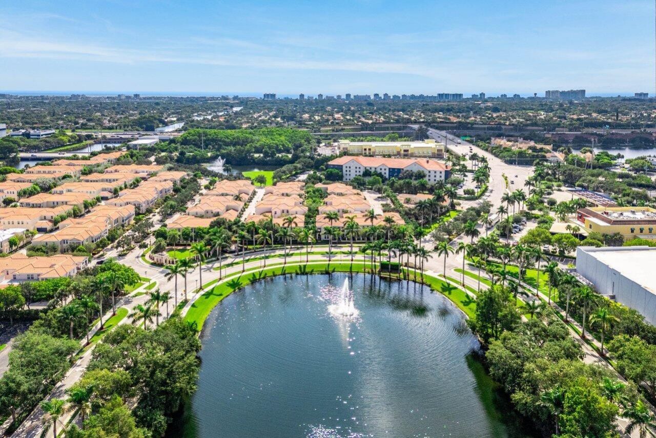 810 NW 83rd Lane, Boca Raton, FL 33487 Photo