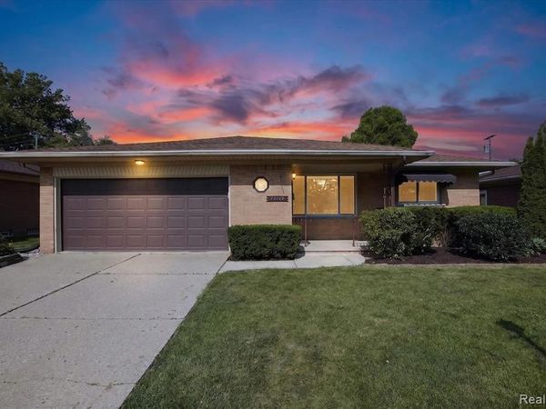 15109 Susanna Street, Livonia, MI 48154