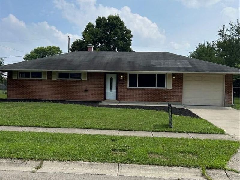 5814 Beth Road, Huber Heights, OH 45424 Photo 2
