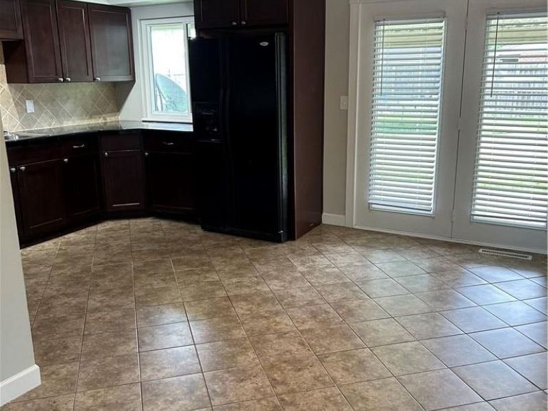 5814 Beth Road, Huber Heights, OH 45424 Photo 6