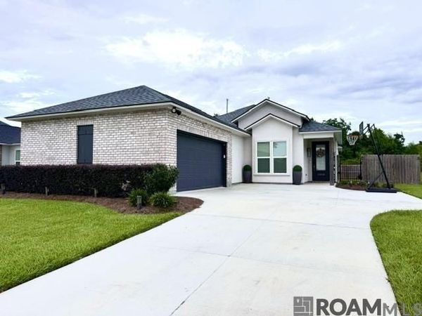 18946 Pharlap Way, Zachary, LA 70791
