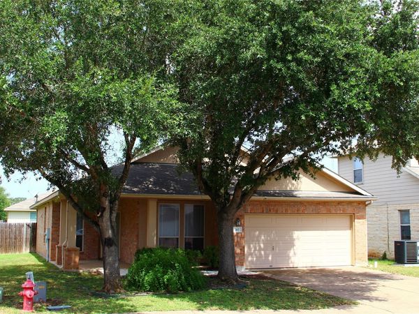 107 Buck Shot CT , Bastrop, TX 78602
