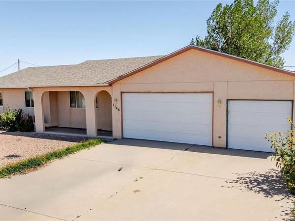 1148 E Dove Creek Drive , Pueblo West, CO 81007
