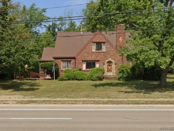 4862 Southwestern Boulevard , Hamburg, NY 14075