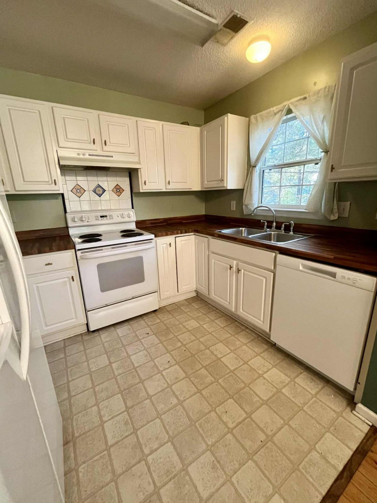 524 Beverly Drive Photo 14