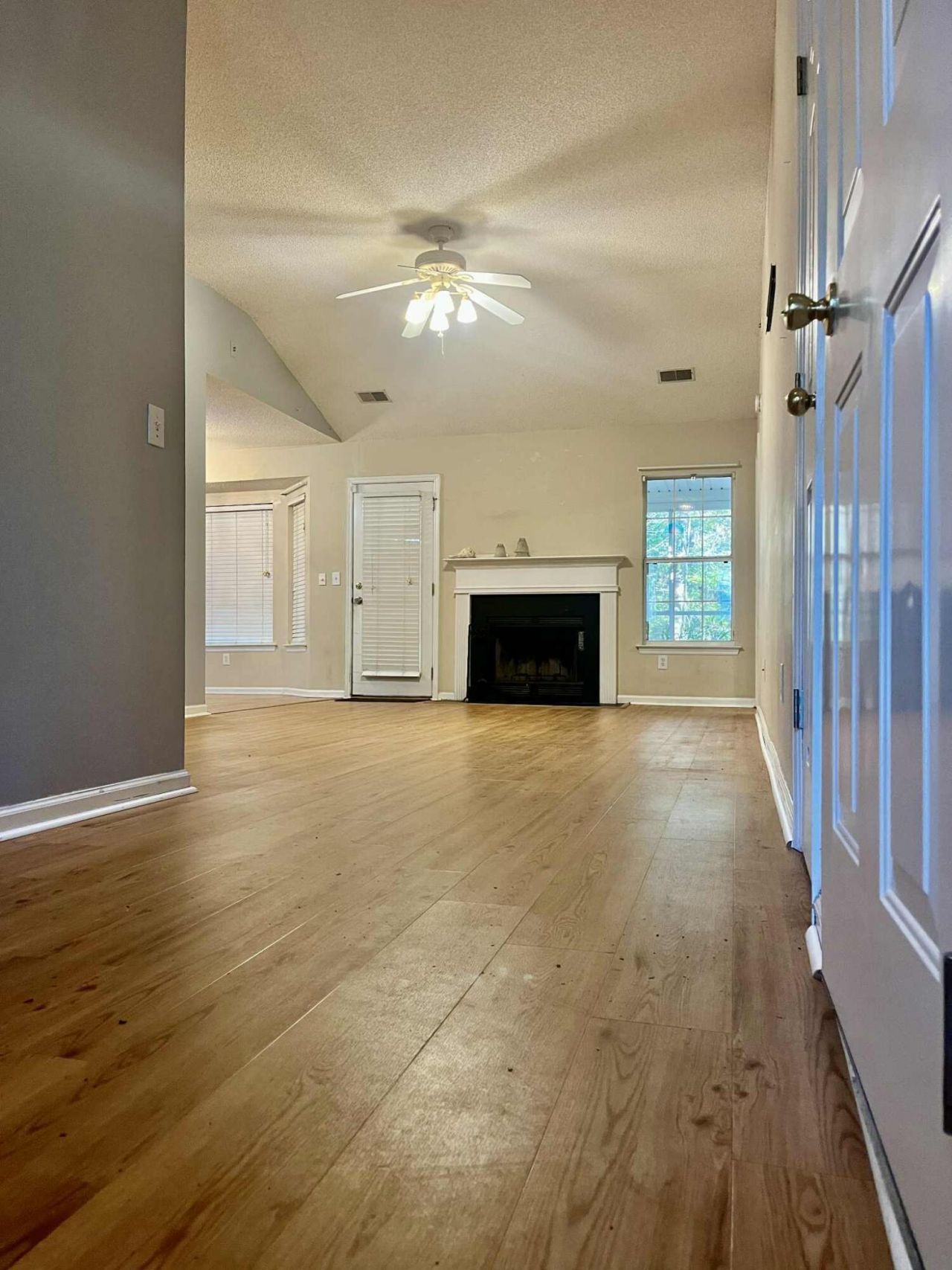 524 Beverly Drive Photo 4