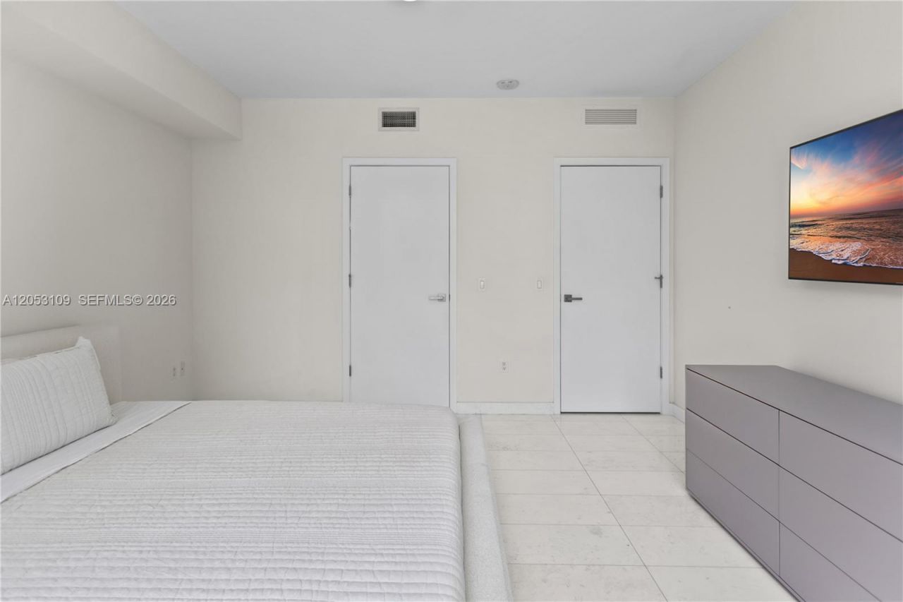 1080 Brickell Ave, Unit 1602, Miami, FL 33131 Photo