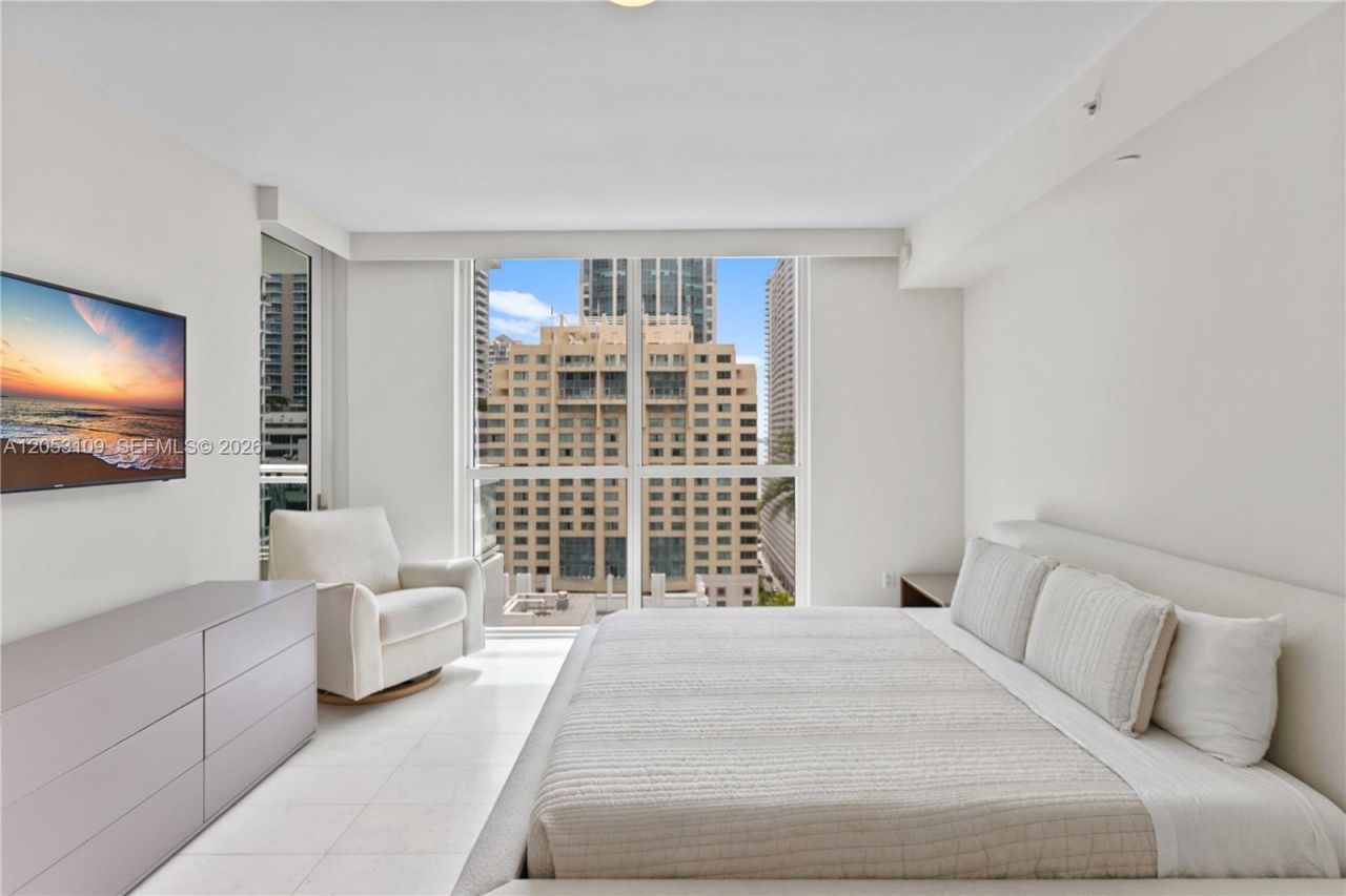 1080 Brickell Ave, Unit 1602, Miami, FL 33131 Photo