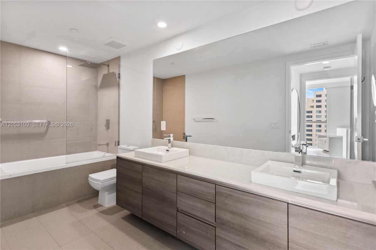 1080 Brickell Ave, Unit 1602, Miami, FL 33131 Photo