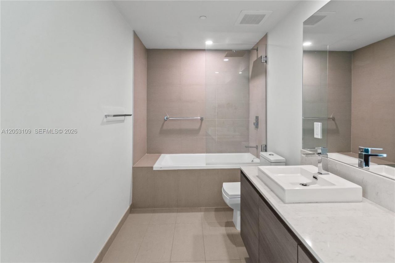 1080 Brickell Ave, Unit 1602, Miami, FL 33131 Photo