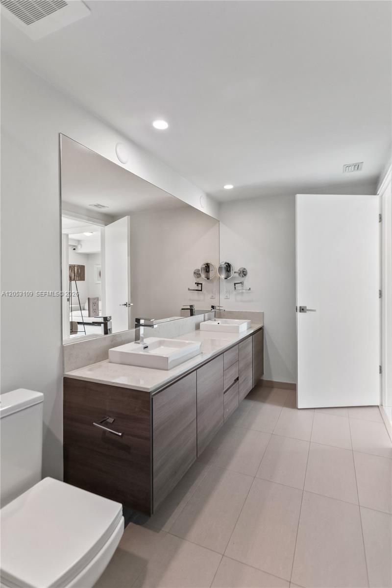 1080 Brickell Ave, Unit 1602, Miami, FL 33131 Photo
