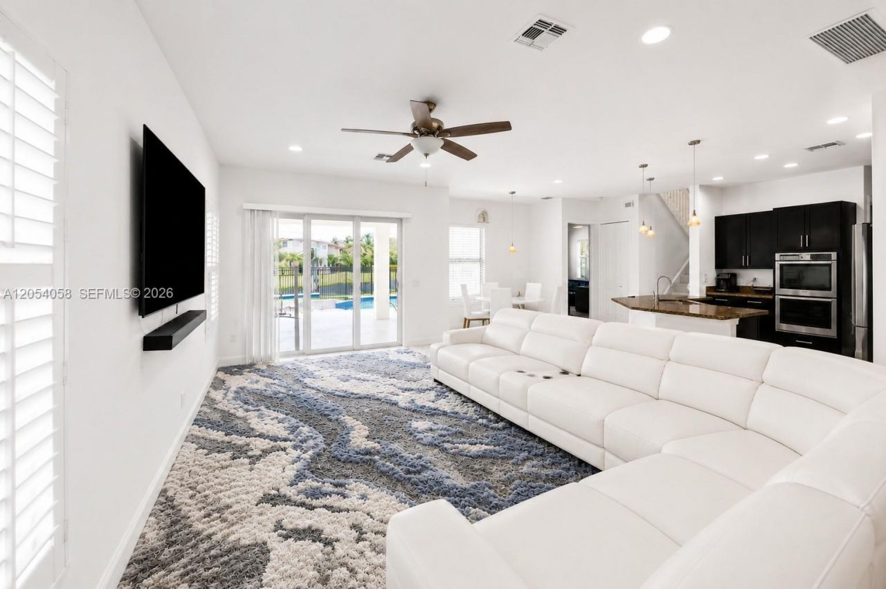 4587 San Mellina Dr, Coconut Creek, FL 33073 Photo