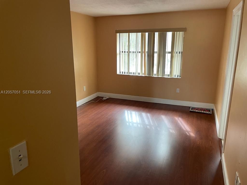 10851 SW 6th St , Unit 5, Sweetwater, FL 33174 Photo