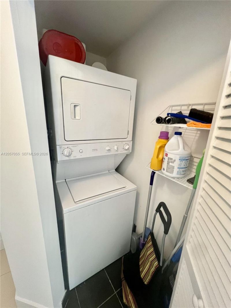 1111 SW 1st Ave, Unit 1914, Miami, FL 33130 Photo
