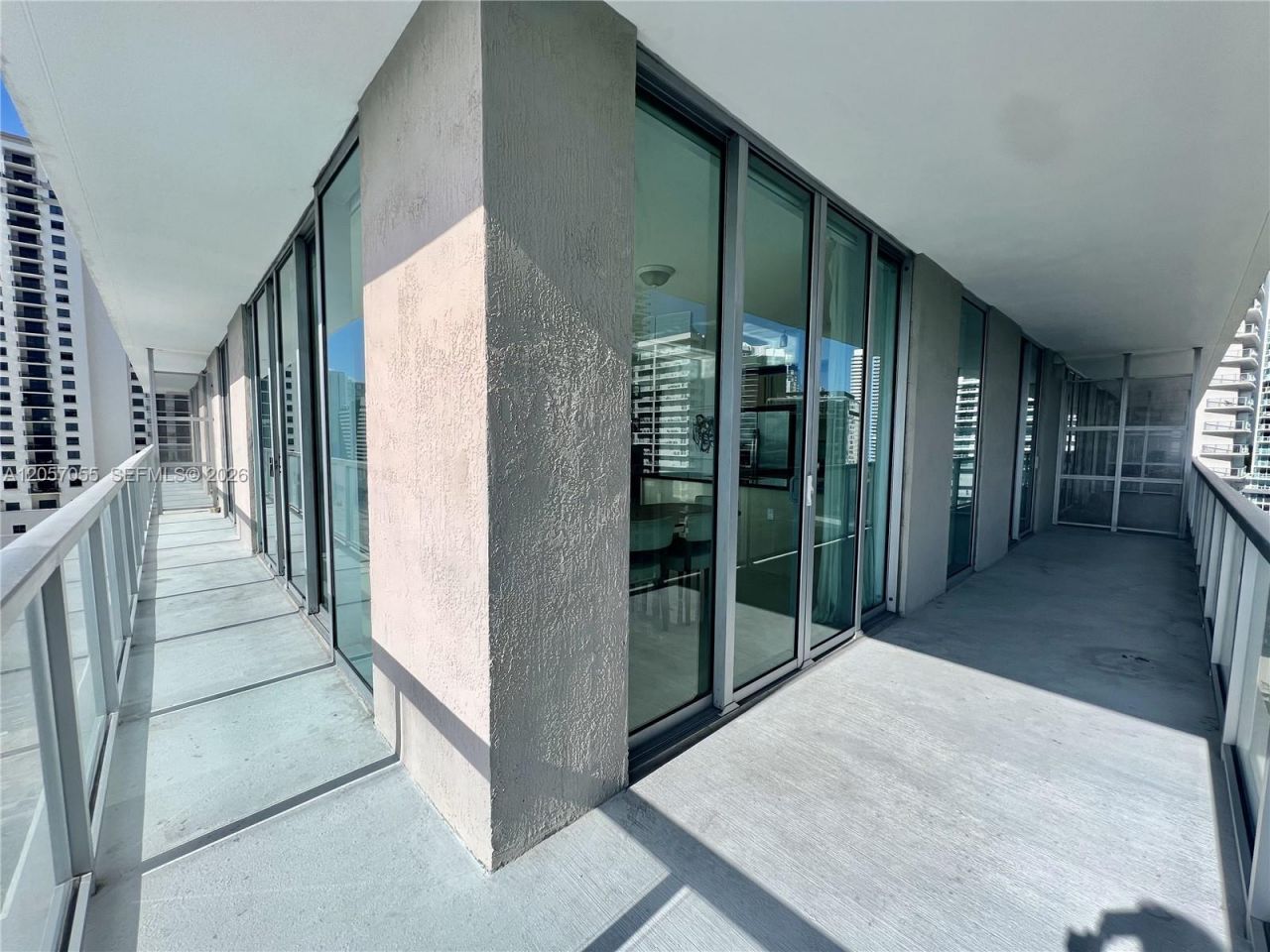 1111 SW 1st Ave, Unit 1914, Miami, FL 33130 Photo