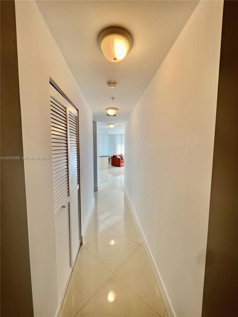1111 SW 1st Ave , Unit 1914, Miami, FL 33130 Photo