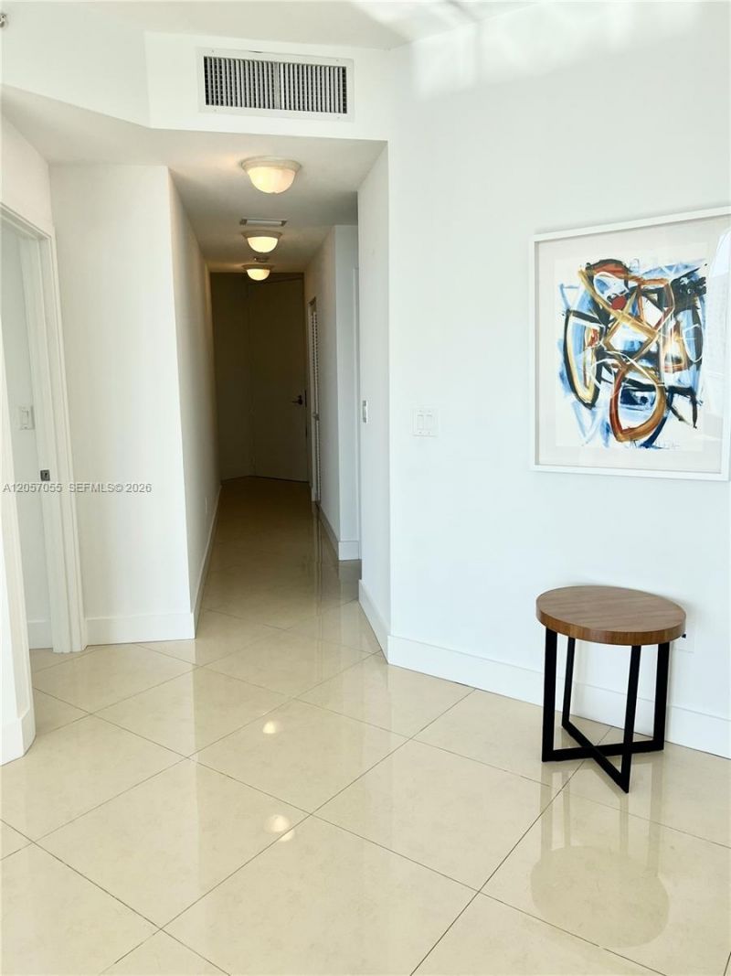 1111 SW 1st Ave , Unit 1914, Miami, FL 33130 Photo